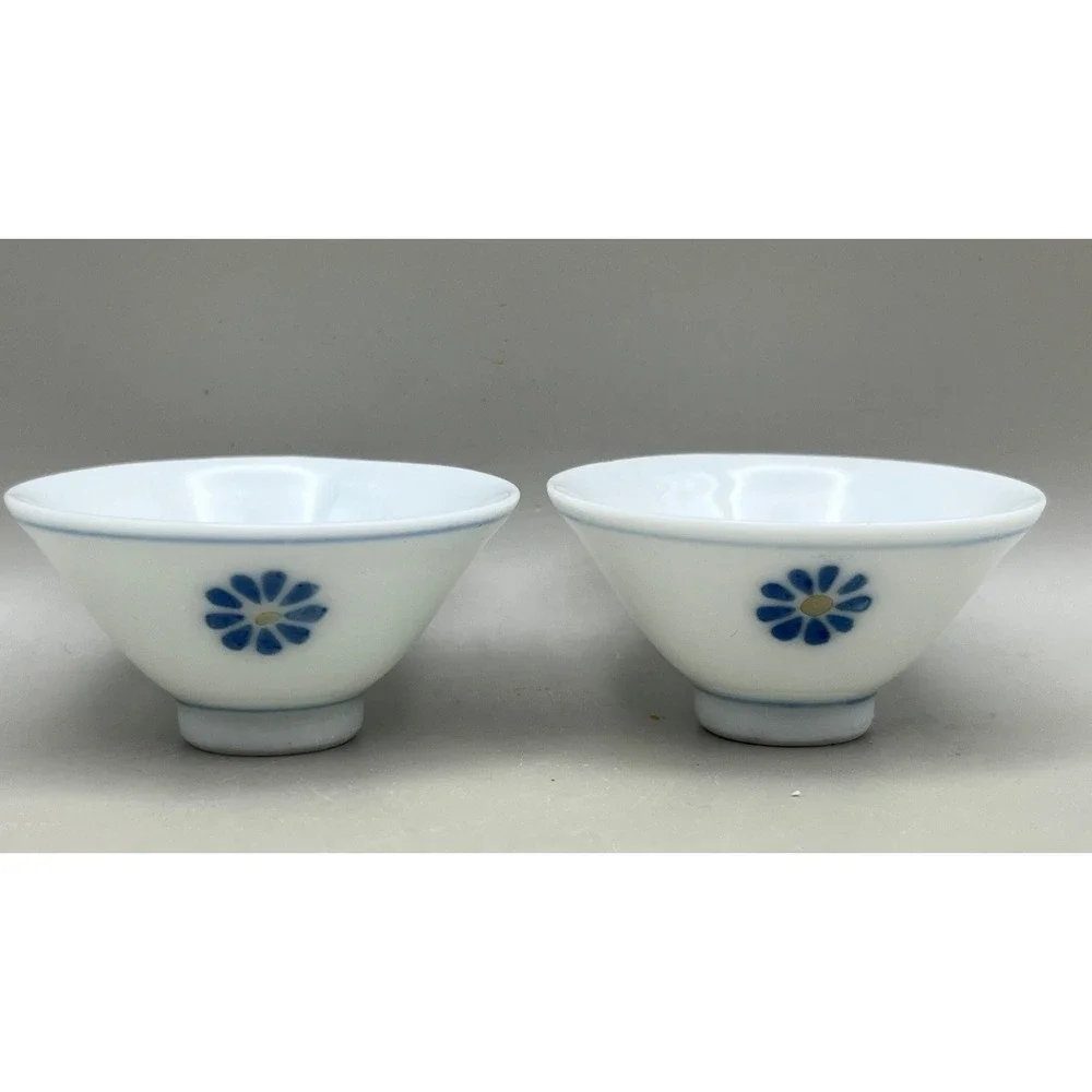 Japanese Sake‎ Set White Blue Porcelain Tokkuri Carafe 5 Ochoko Cups Ivy As Is
